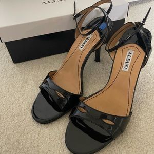 Alfani 7.5M Strappy heels